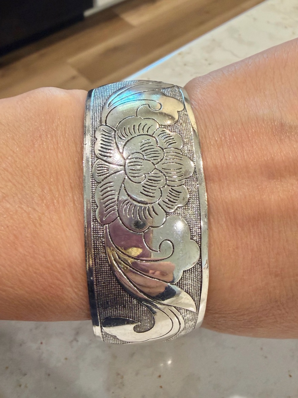 Vintage Fine Silver Wide Cuff Bracelet – Ornate Engraved Chinese Export Peony